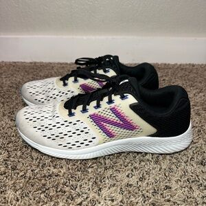 New Balance DRFT Women’s Athletic Running Shoes WDRFTRW1 White Purple Size 10